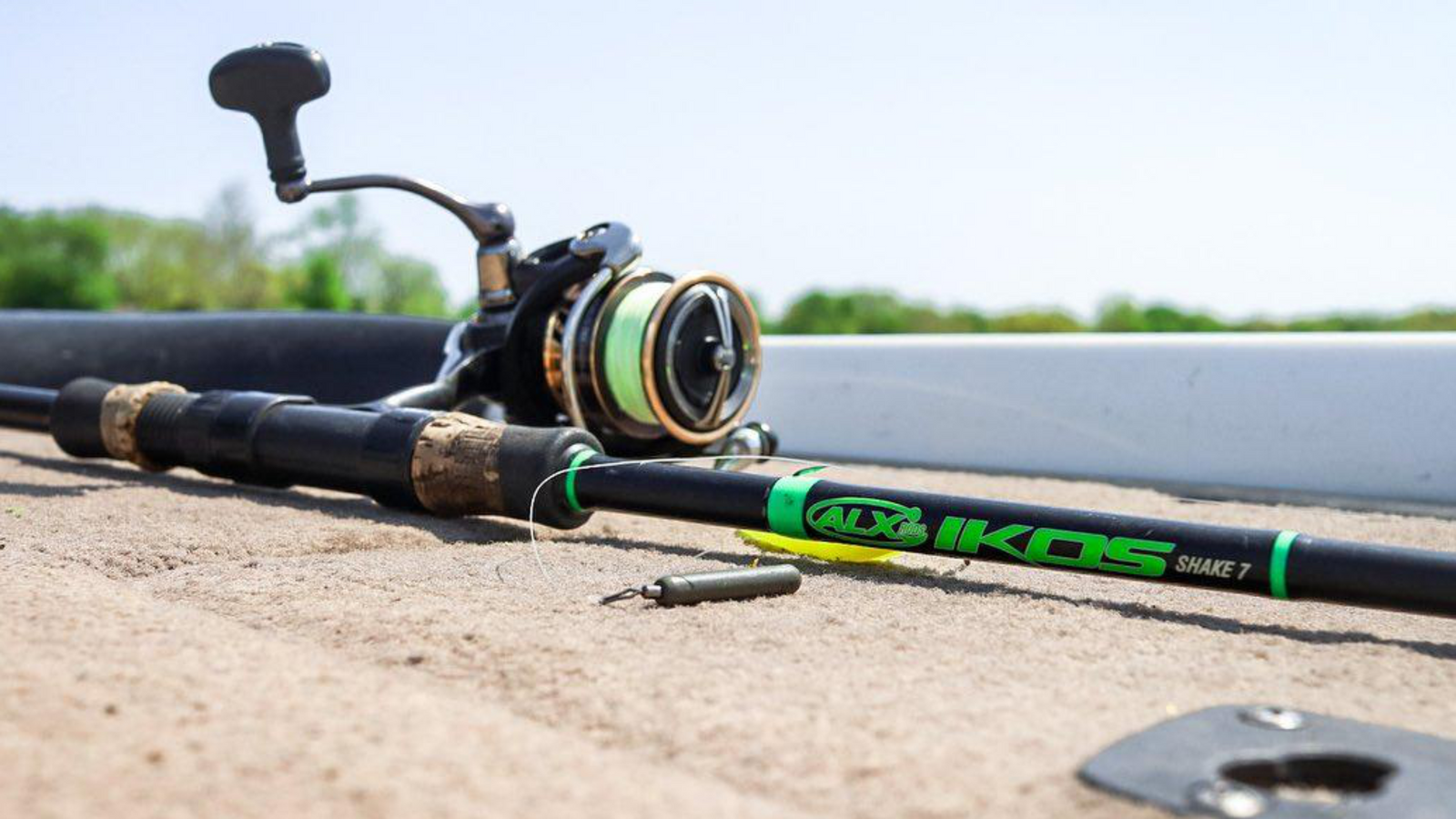 Fishing BIG WORMS! - ALX Rods