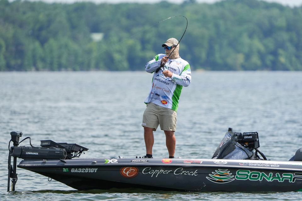 Forward Facing Sonar / Minnow Shaking Rods